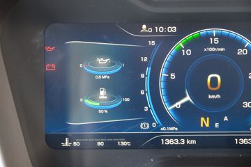 һ����� J7�ؿ� 550���� 6X4 AMT�Զ���ǣ����(��ɫ)(CA4250P77K25T1E5)ͼƬ