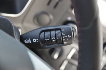 һ����� J7�ؿ� 550���� 6X4 AMT�Զ���ǣ����(��ɫ)(CA4250P77K25T1E5)ͼƬ