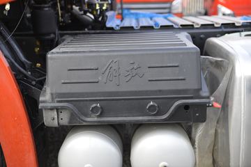 һ����� J7�ؿ� 550���� 6X4 AMT�Զ���ǣ����(��ɫ)(CA4250P77K25T1E5)ͼƬ