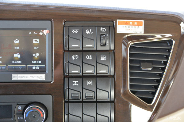 【泉州迅鹏】优惠2万 泉州市解放JH6牵引车火热促销中