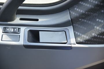 һ����� ��J6P�ؿ� �ʻݰ�2.0 460���� 6X4Σ��Ʒǣ����(CA4250P66K24T1E5Z)ͼƬ