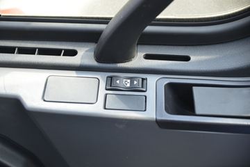 һ����� ��J6P�ؿ� �ʻݰ�2.0 460���� 6X4Σ��Ʒǣ����(CA4250P66K24T1E5Z)ͼƬ