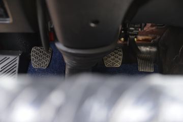 һ����� ��J6P�ؿ� �ʻݰ�2.0 460���� 6X4Σ��Ʒǣ����(CA4250P66K24T1E5Z)ͼƬ