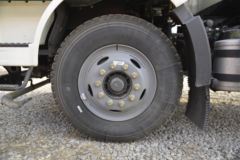 一汽解放 J6L中卡 质享版 240马力 4X2 洒水车(程力牌)(CLW5180GSSC6)