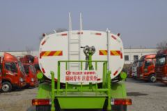 一汽解放 J6L中卡 质享版 240马力 4X2 洒水车(程力牌)(CLW5180GSSC6)