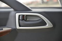 大运 新奥普力 116马力 3.85米排半栏板轻卡(CGC1048HDC33E)