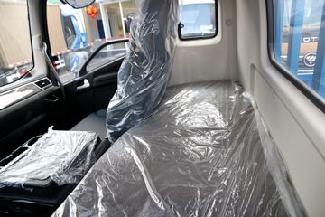 �ൺ��� JK6�п� 220���� 4X2 6.8�������ػ���(CA1180P28K1L4E5)ͼƬ