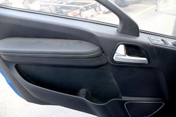 �ൺ��� JK6�п� 220���� 4X2 6.8�������ػ���(CA1180P28K1L4E5)ͼƬ