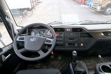 �ൺ��� JK6�п� 220���� 4X2 6.8�������ػ���(CA1180P28K1L4E5)ͼƬ