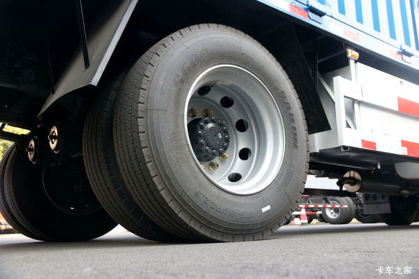 解放JK6载货车无锡市火热促销中 让利高达1.8万