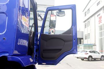 �������� �³���M3�п� 220���� 4X2 9.7����ʽ�ػ���ͼƬ