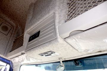 �������� �³���M3�п� 220���� 4X2 9.7����ʽ�ػ���ͼƬ