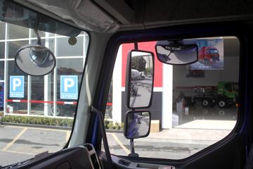 �������� �³���M3�п� 220���� 4X2 9.7����ʽ�ػ���ͼƬ