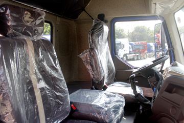 �������� �³���M3�п� 220���� 4X2 9.7����ʽ�ػ���ͼƬ