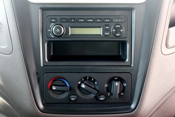 �������� �³���M3�п� 220���� 4X2 9.7����ʽ�ػ���ͼƬ
