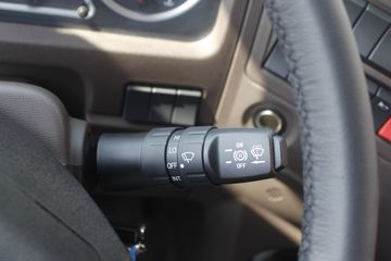 �������� �³���M3�п� 220���� 4X2 9.7����ʽ�ػ���ͼƬ