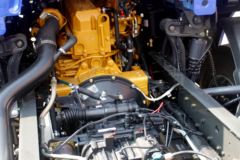东风柳汽 新乘龙M3中卡 220马力 4X2 9.7米厢式载货车(LZ5180XXYM3AB1)
