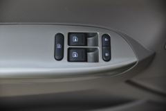 福田 欧马可S1系 143马力 4.14米单排厢式轻卡(采埃孚6挡)(BJ5048XXY-FC)