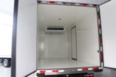 现代商用车 盛图 150马力 4X2 4.05米自动挡冷藏车(国六)(CHM5041XLCGDC33T)