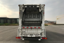 一汽解放底盘&nbsp;垃圾运输车外观图片