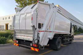 一汽解放底盘&nbsp;垃圾运输车外观图片