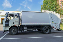 一汽解放底盘&nbsp;垃圾运输车外观图片