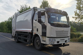 一汽解放底盘&nbsp;垃圾运输车外观图片