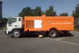 福田瑞沃底盘 洒水车/喷洒车外观图片