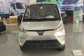 V3&nbsp;电动封闭厢货外观图片