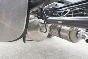 �������� ����ES7 270���� 8X2 7.6����ж��(BJ3314DPPHB-01)ͼƬ