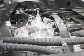 �������� ����ES7 270���� 8X2 7.6����ж��(BJ3314DPPHB-01)ͼƬ