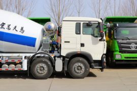 重汽豪沃(HOWO)底盘&nbsp;混凝土搅拌车外观                                                图片