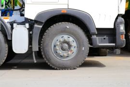 重汽豪沃(HOWO)底盘&nbsp;混凝土搅拌车底盘                                                图片