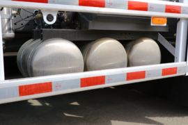 重汽豪沃(HOWO)底盘&nbsp;混凝土搅拌车底盘                                                图片