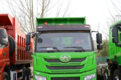 青岛解放 悍V重卡 2.0 340马力 8X4 5.8米自卸车(CA3310P1K2L2T4E5A80)