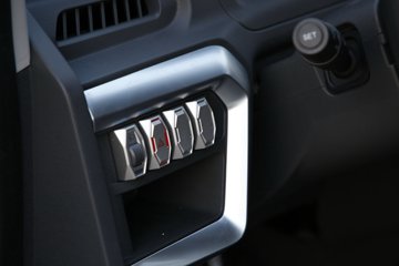 �ɵ� Q3ϵ�� 122���� 2.8�׵�������΢��ͼƬ