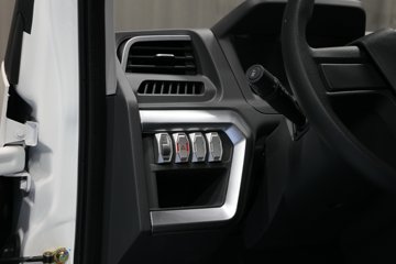 �ɵ� Q3ϵ�� 122���� 2.8�׵�������΢��ͼƬ