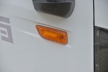 ���绪�� T3 165���� 4X2 5.13����ȼ������ʽ���䳵(����)(��������)(CLW5121XRQE6)ͼƬ