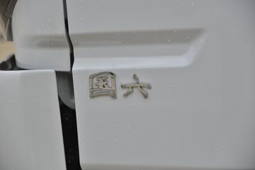 ���绪�� T3 165���� 4X2 5.13����ȼ������ʽ���䳵(����)(��������)(CLW5121XRQE6)ͼƬ