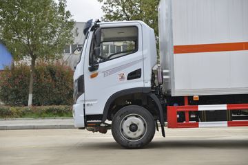 ���绪�� T3 165���� 4X2 5.13����ȼ������ʽ���䳵(����)(��������)(CLW5121XRQE6)ͼƬ