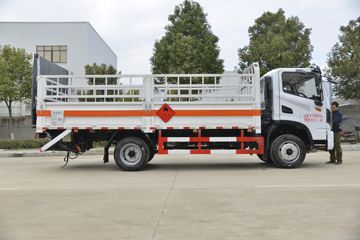 ���绪�� T3 165���� 4X2 ��ƿ���䳵(����)(��������)ͼƬ