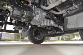 东风华神底盘&nbsp;爆破器材运输车底盘图片