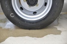 东风华神底盘&nbsp;爆破器材运输车底盘图片