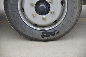 ���绪�� T3 165���� 4X2 5.13����ȼ������ʽ���䳵(����)(��������)(CLW5121XRQE6)ͼƬ