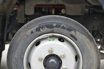 ���绪�� T3 165���� 4X2 5.13����ȼ������ʽ���䳵(����)(��������)(CLW5121XRQE6)ͼƬ