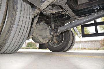 ���绪�� T3 165���� 4X2 5.13����ȼ������ʽ���䳵(����)(��������)(CLW5121XRQE6)ͼƬ