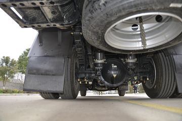 ���绪�� T3 165���� 4X2 5.13����ȼ������ʽ���䳵(����)(��������)(CLW5121XRQE6)ͼƬ