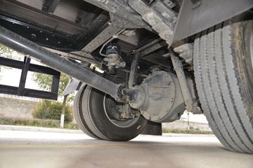 ���绪�� T3 165���� 4X2 5.13����ȼ������ʽ���䳵(����)(��������)(CLW5121XRQE6)ͼƬ