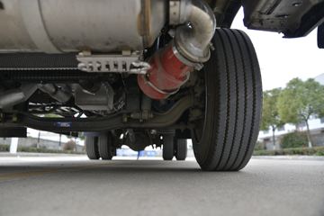 ���绪�� T3 165���� 4X2 5.13����ȼ������ʽ���䳵(����)(��������)(CLW5121XRQE6)ͼƬ