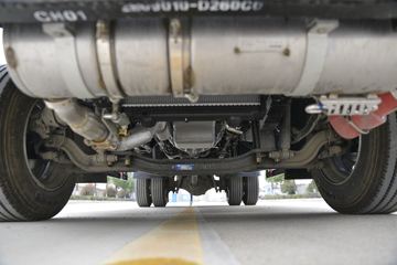 ���绪�� T3 165���� 4X2 5.13����ȼ������ʽ���䳵(����)(��������)(CLW5121XRQE6)ͼƬ